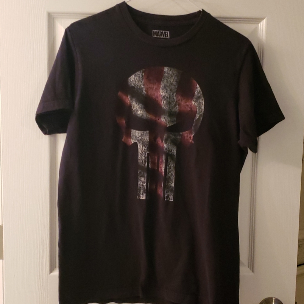 Punisher t shirt size medium